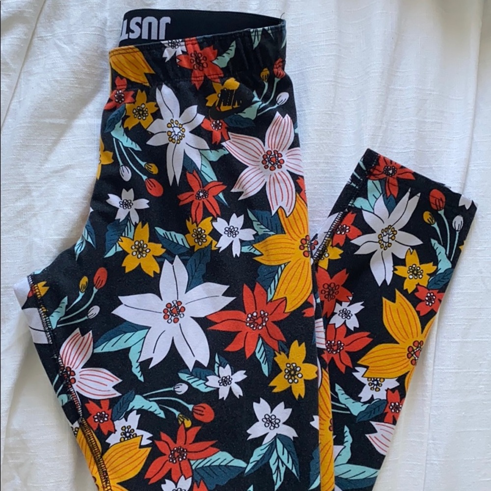 Nike leggings